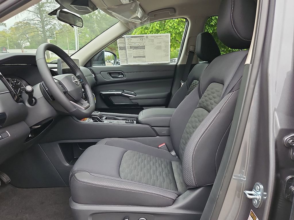 New 2026 Nissan Pathfinder SV AWD/4WD image 8