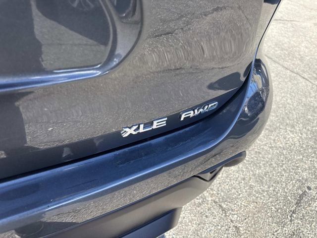 Used 2023 Toyota Highlander XLE image 8