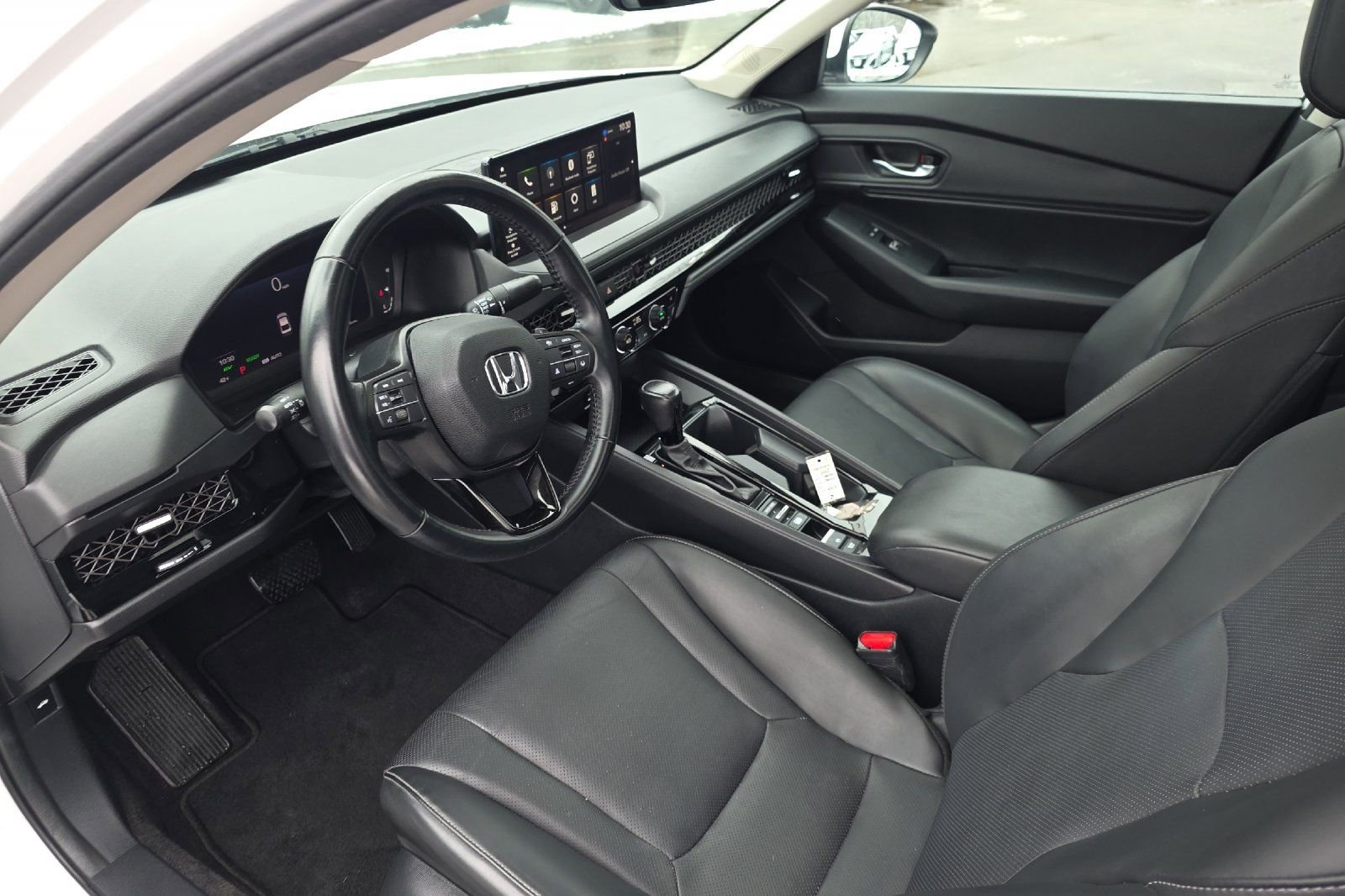 Used 2023 Honda Accord EX-L image 11