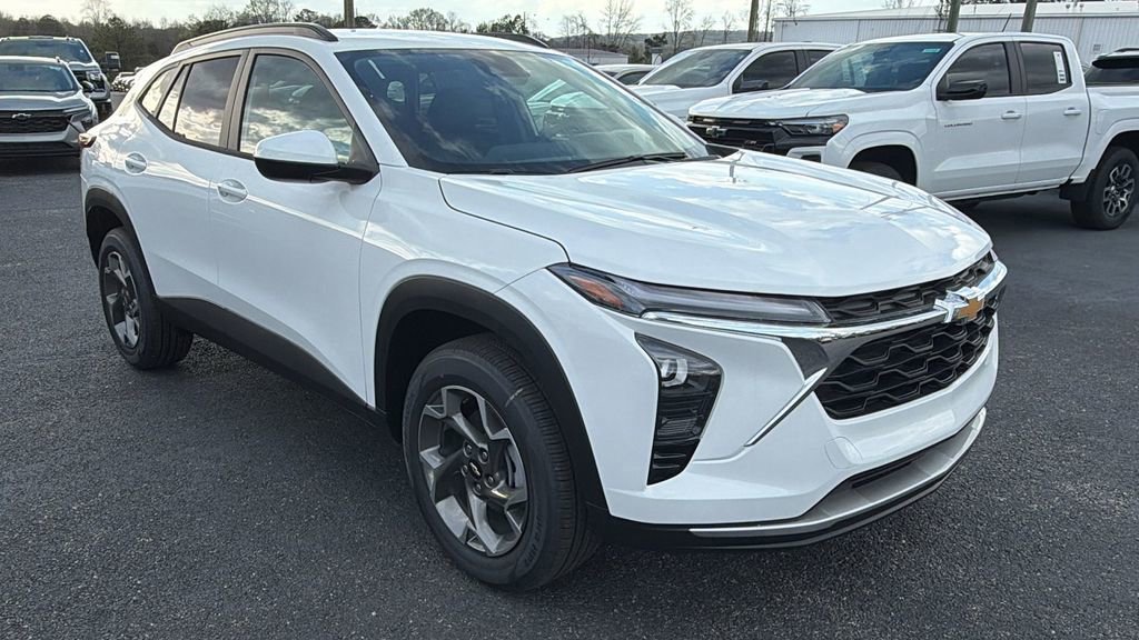 New 2026 Chevrolet Trax LT w/ Driver Confidence Package image 3