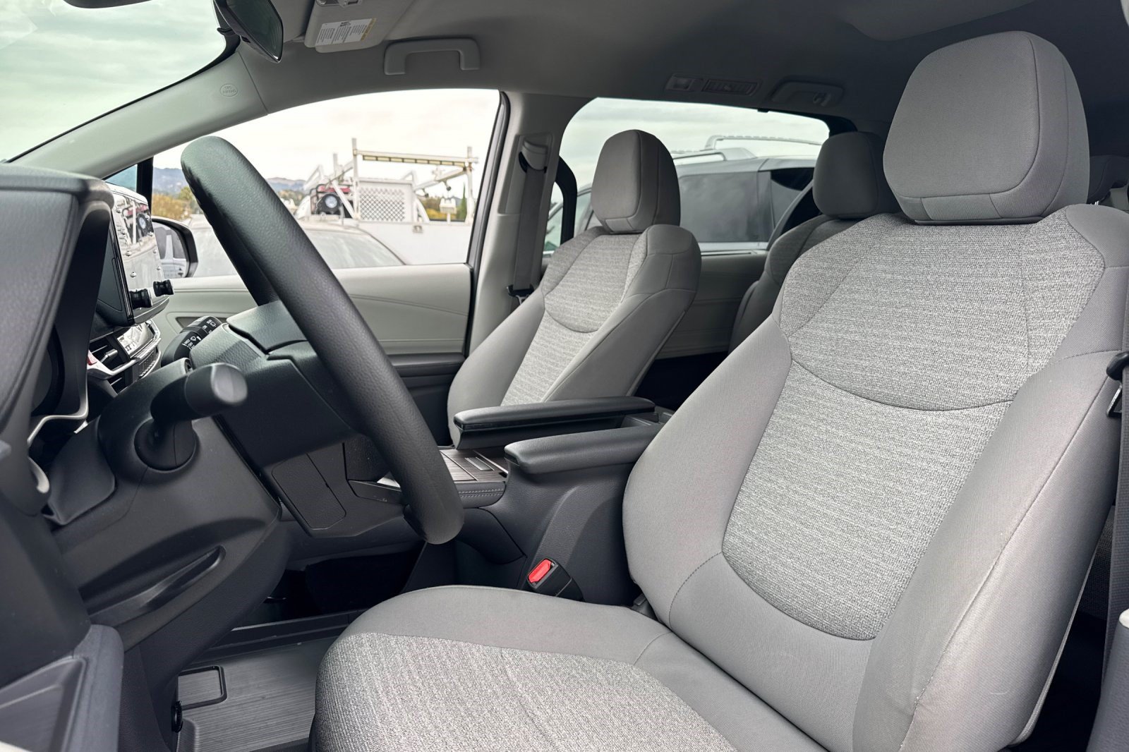 Certified 2021 Toyota Sienna LE FWD image 5