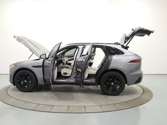 Used 2025 Jaguar F-PACE R-Dynamic S image 12