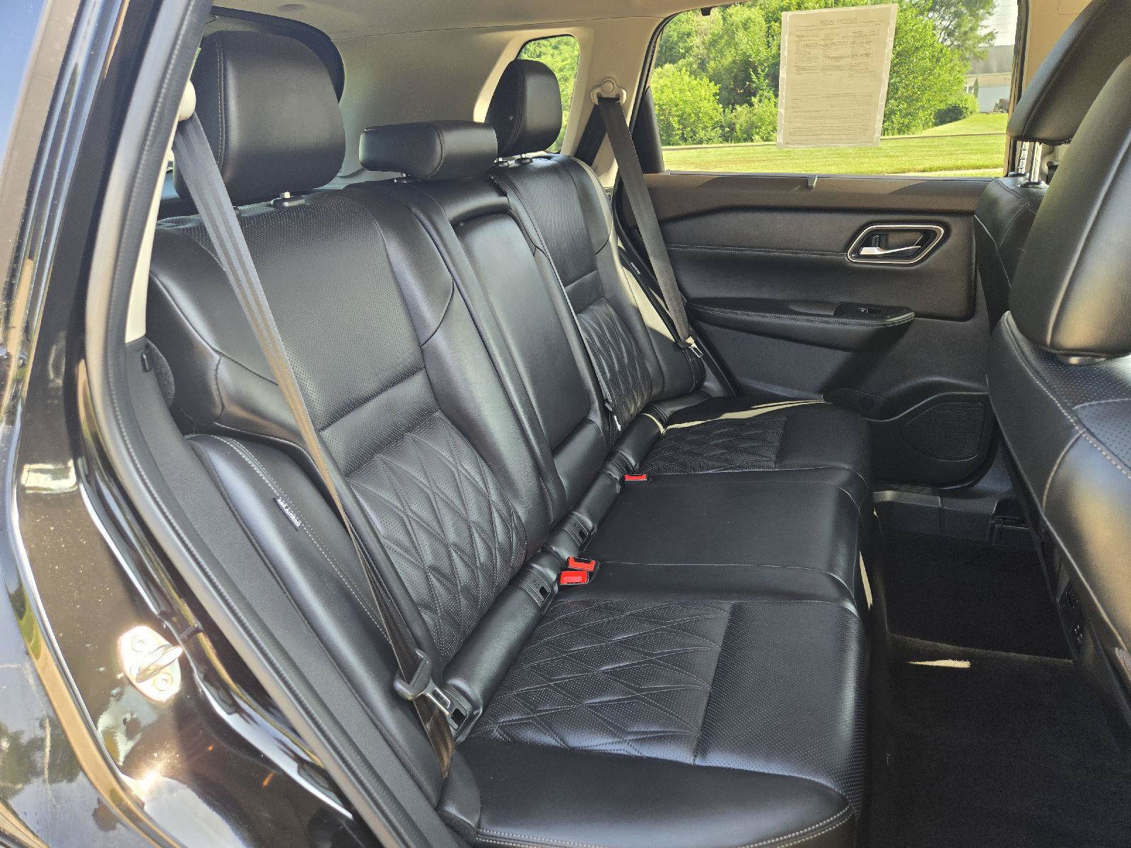 Used 2023 Nissan Rogue Platinum w/ Platinum Premium Package AWD/4WD image 30