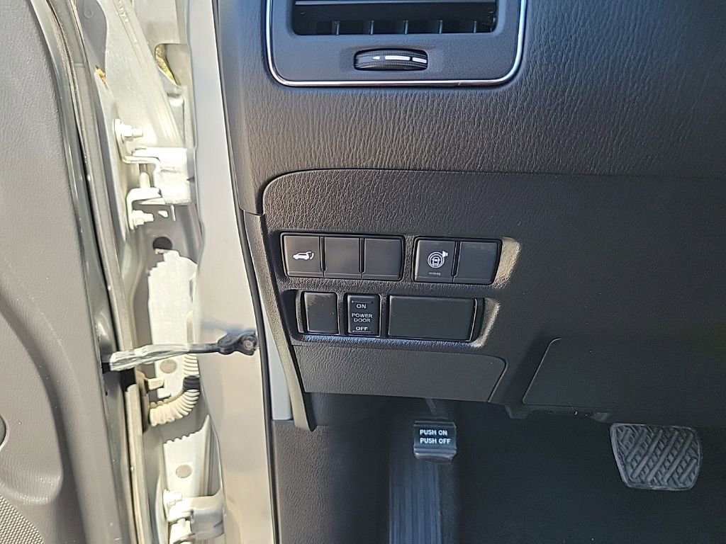 Used 2022 Nissan Armada SL image 23