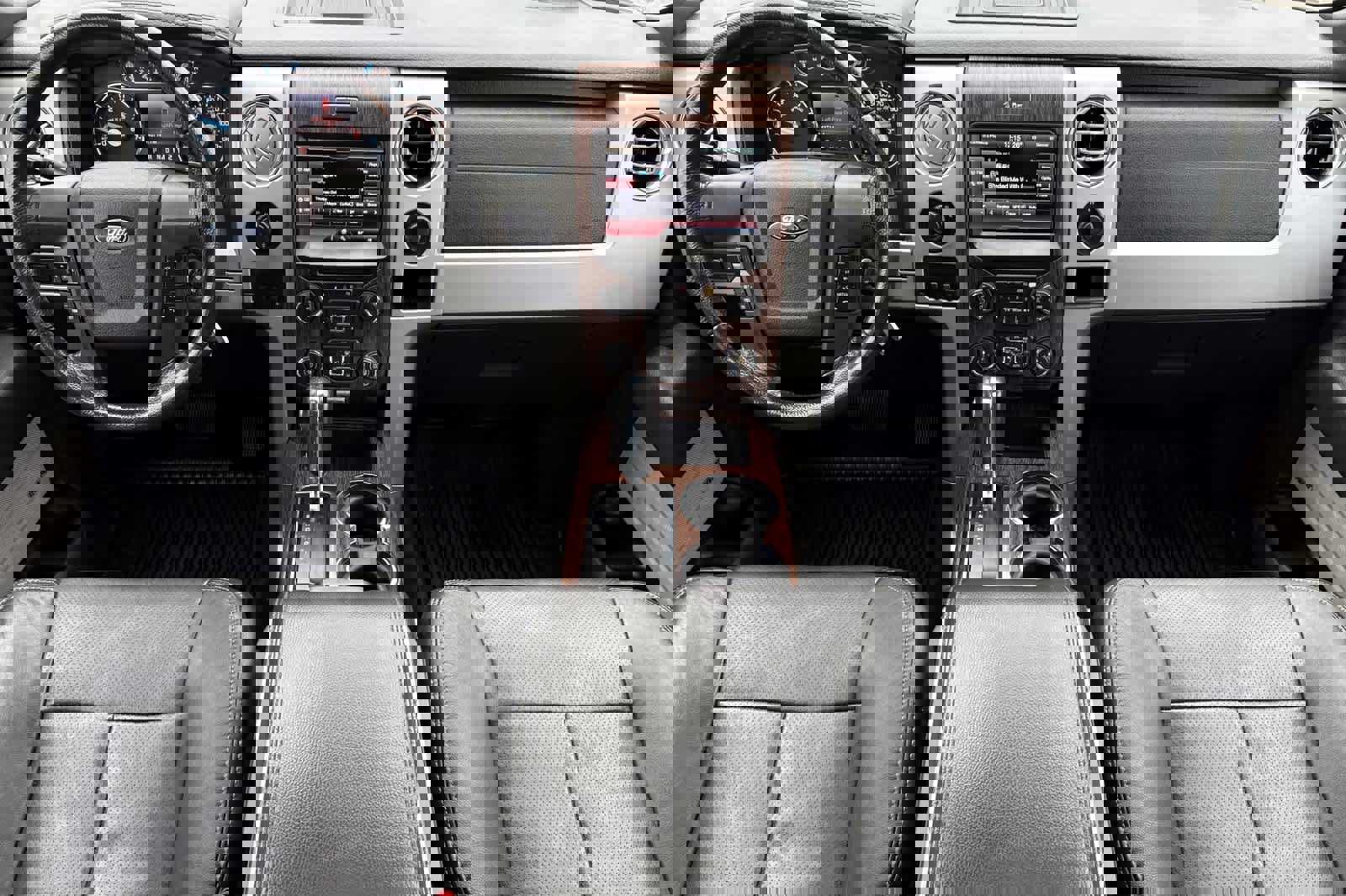 Used 2014 Ford F150 Lariat w/ Equipment Group 502A Luxury image 3