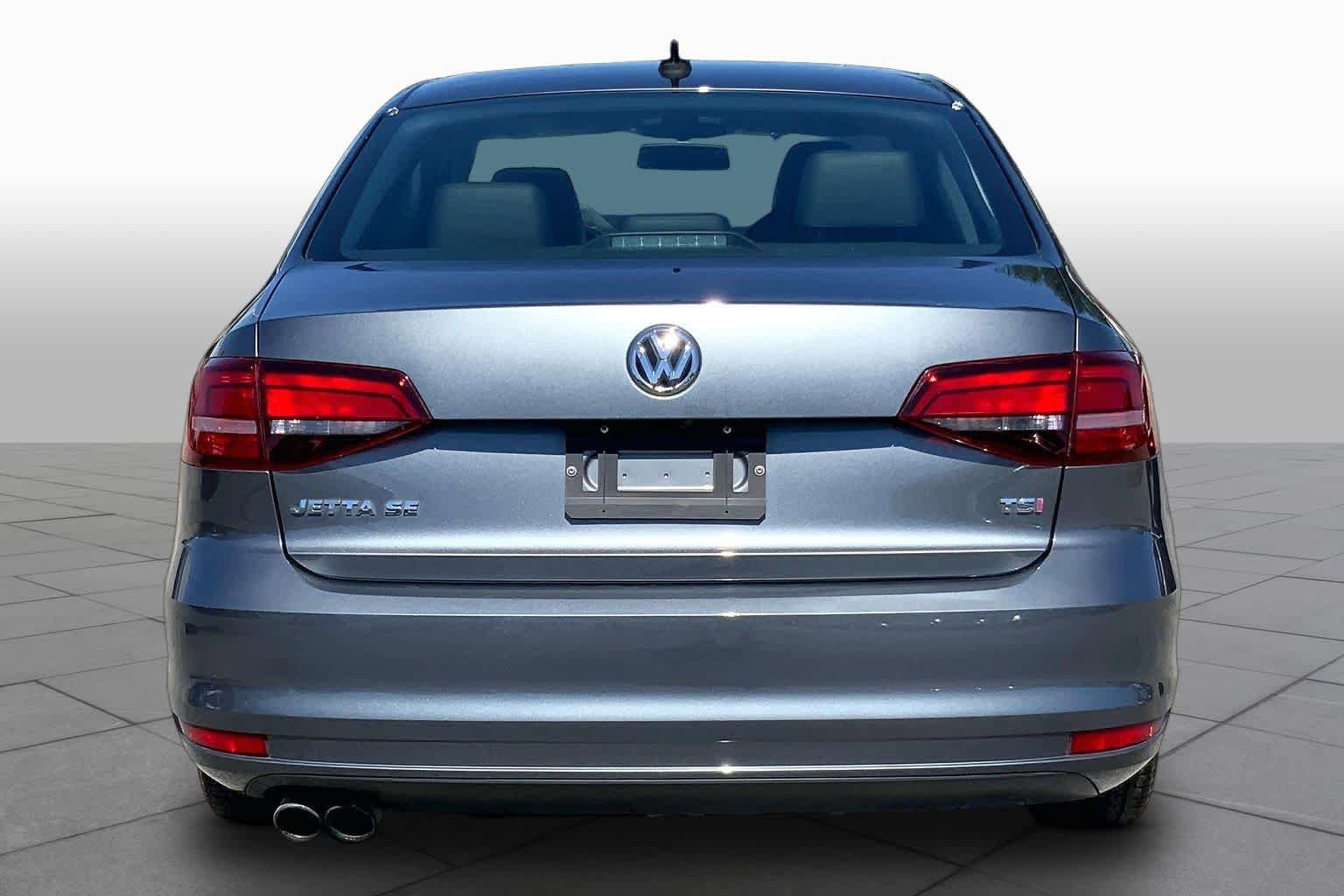 Used 2018 Volkswagen Jetta SE FWD image 5