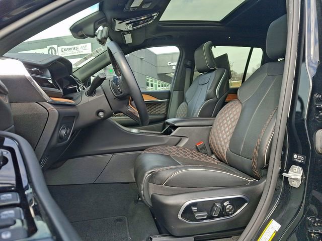 Used 2023 Jeep Grand Cherokee Summit image 13