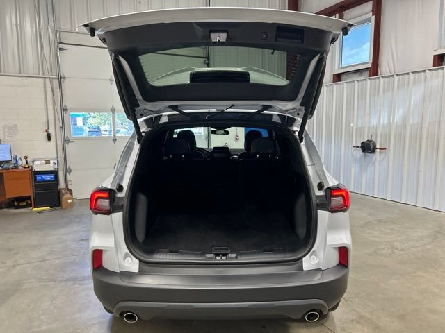 Used 2025 Ford Escape ST-Line Select AWD/4WD image 20