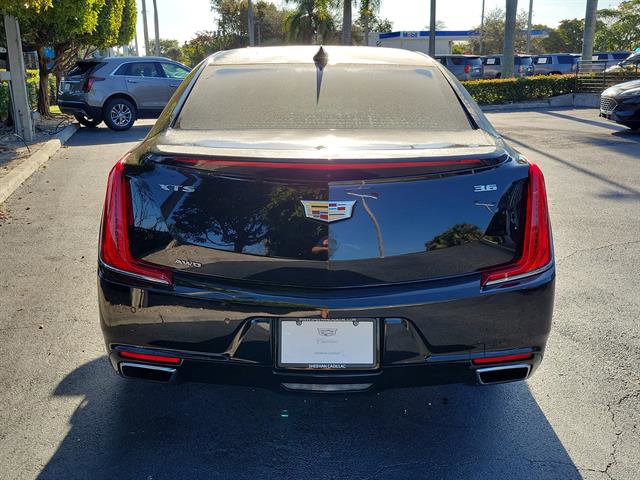 Used 2019 Cadillac XTS Luxury image 4
