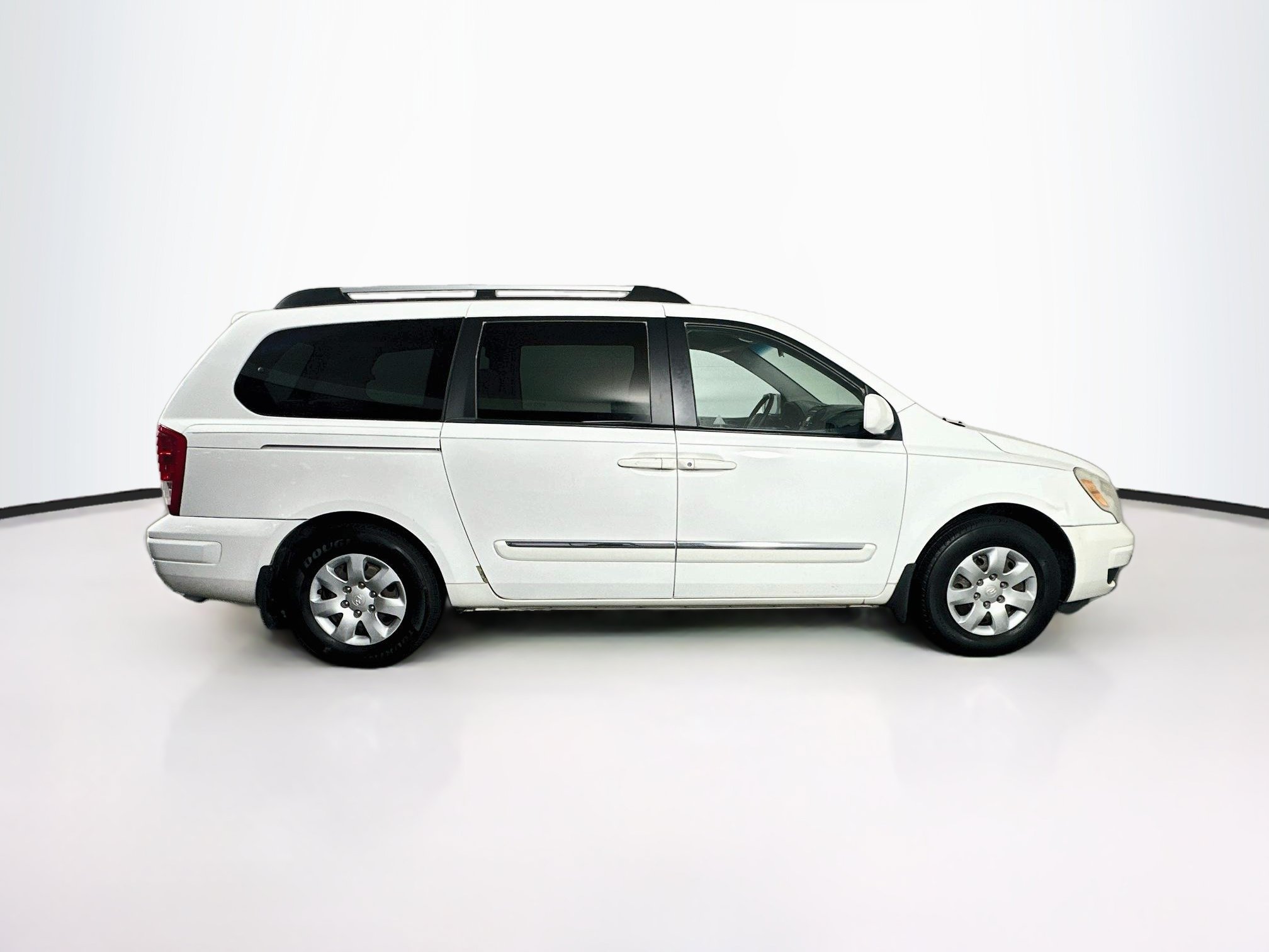 Used 2008 Hyundai Entourage GLS FWD image 10