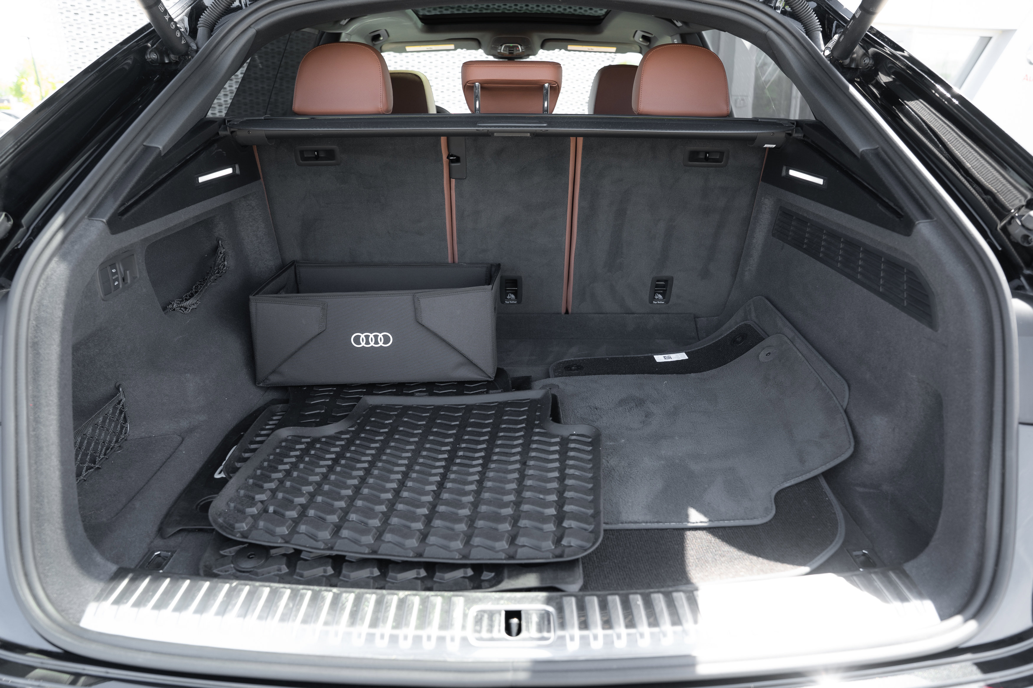Certified 2023 Audi Q8 Prestige w/ Prestige Package AWD/4WD image 30