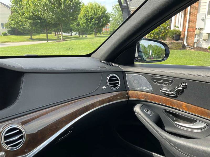 Used 2015 Mercedes-Benz S 550 4MATIC Sedan image 76