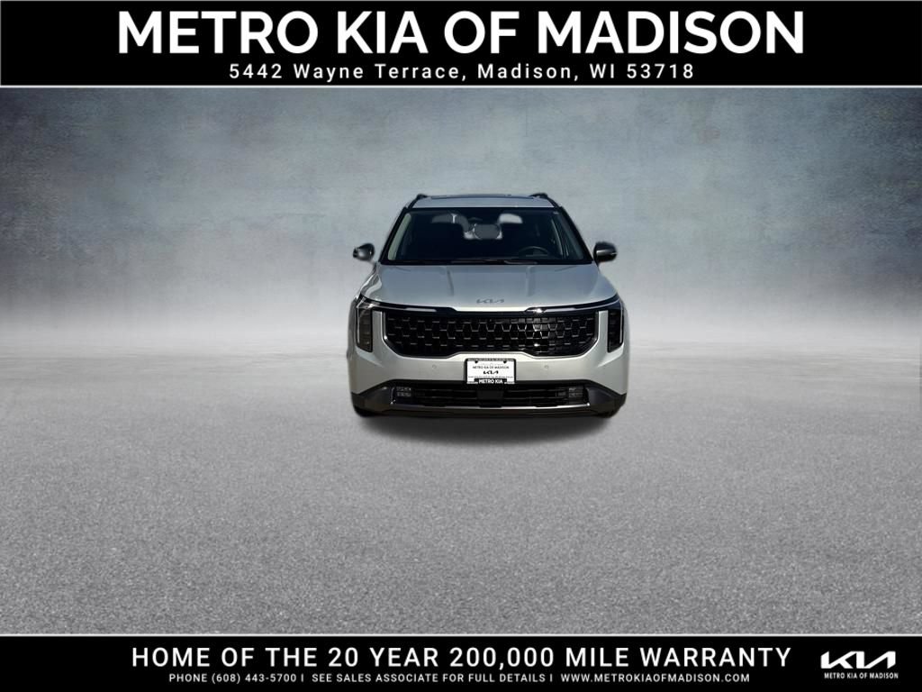 Used 2025 Kia Carnival SX Prestige FWD image 9