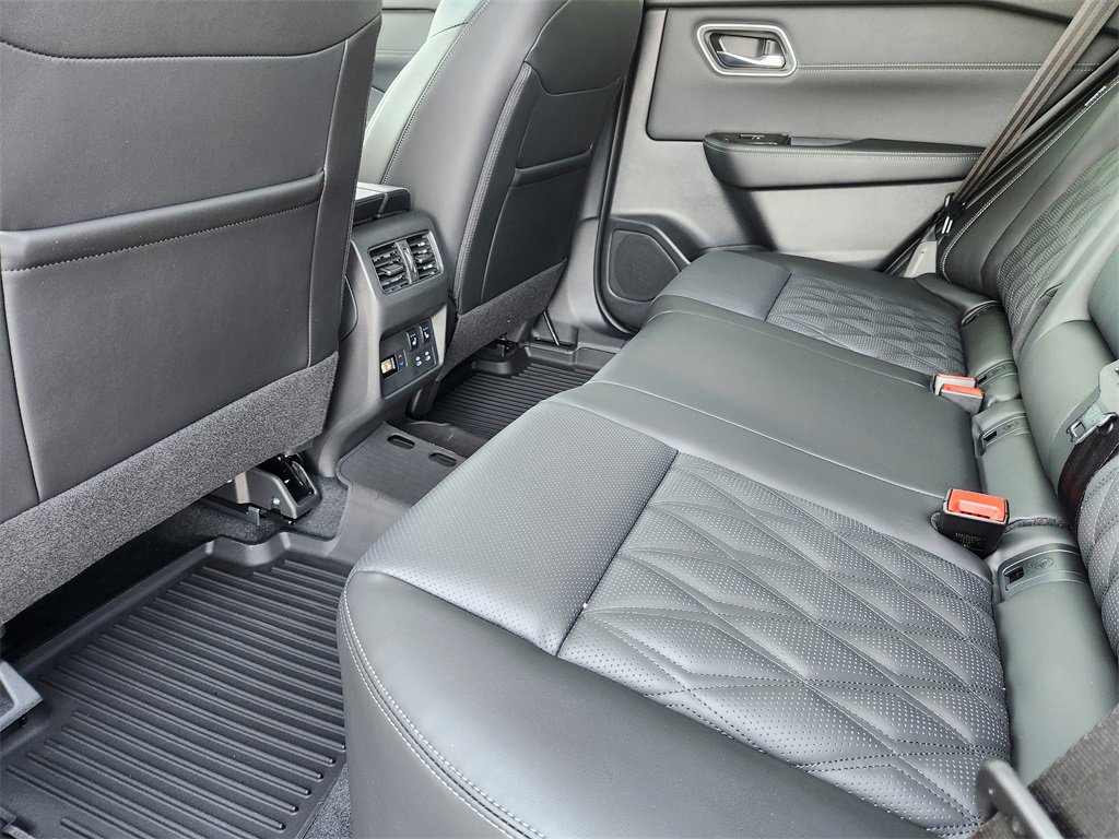 New 2026 Nissan Rogue Platinum w/ Platinum Premium Package image 22