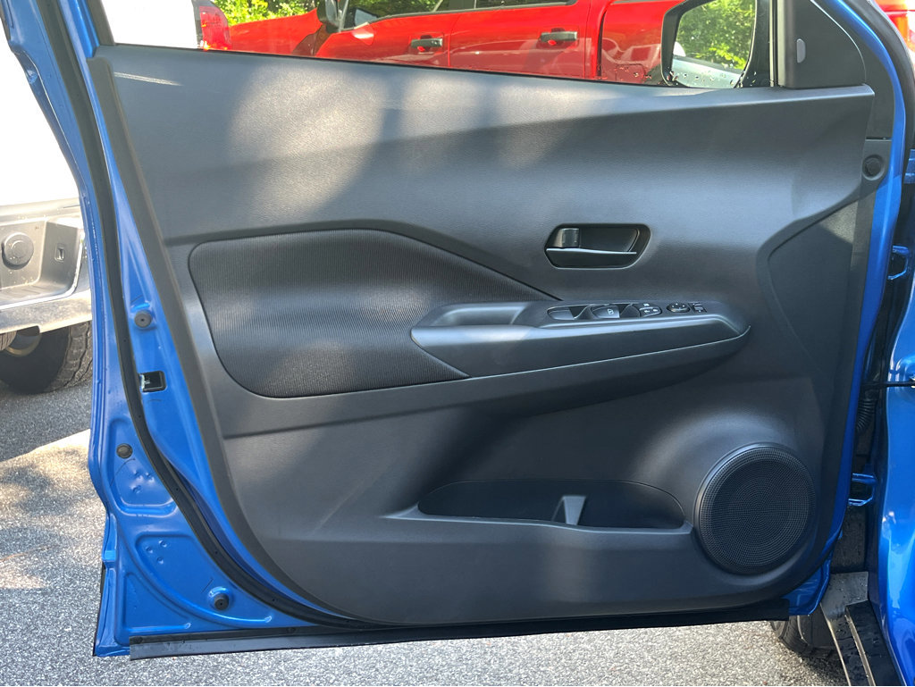 New 2025 Nissan Kicks Play S image 13