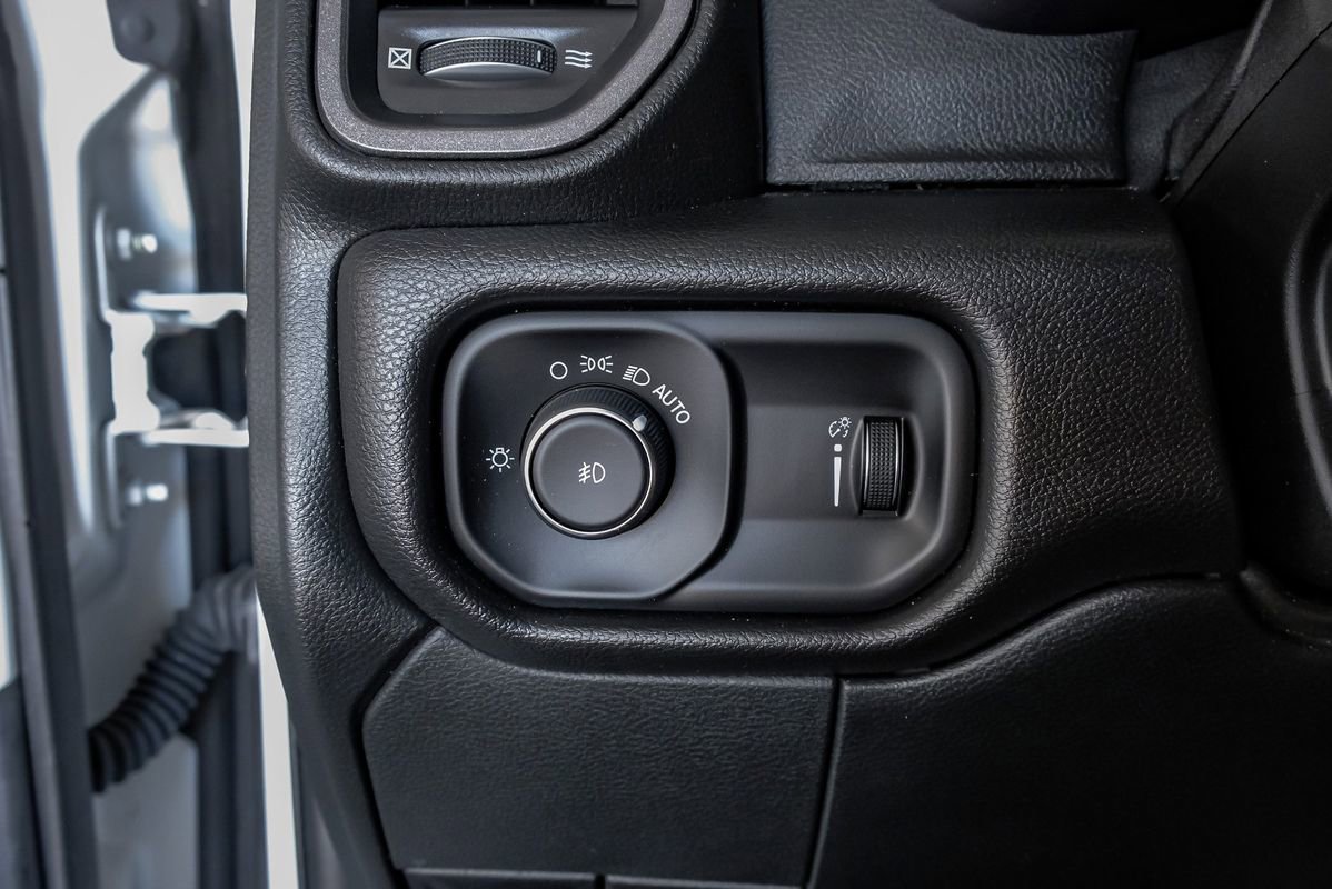 Used 2022 RAM 3500 Tradesman w/ Chrome Appearance Group image 25