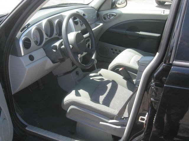 Used 2007 Chrysler PT Cruiser Touring w/ Fleet Value Group I image 15