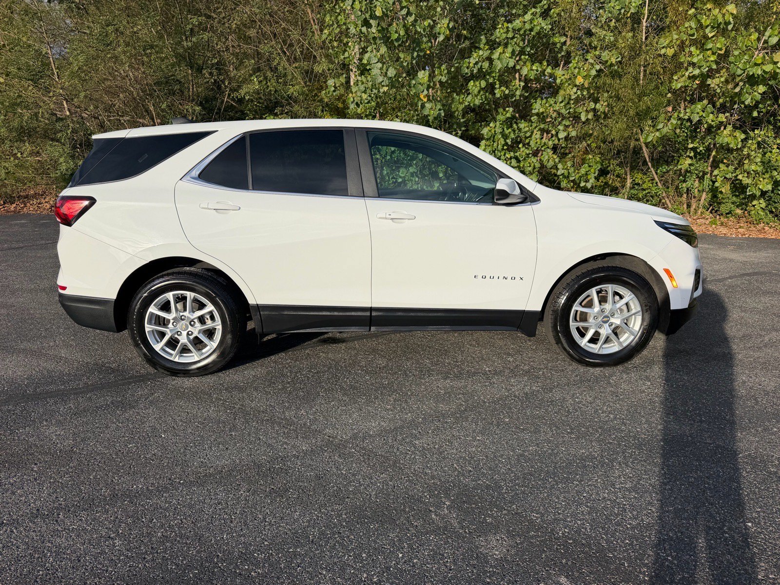 Used 2024 Chevrolet Equinox LT AWD/4WD image 14