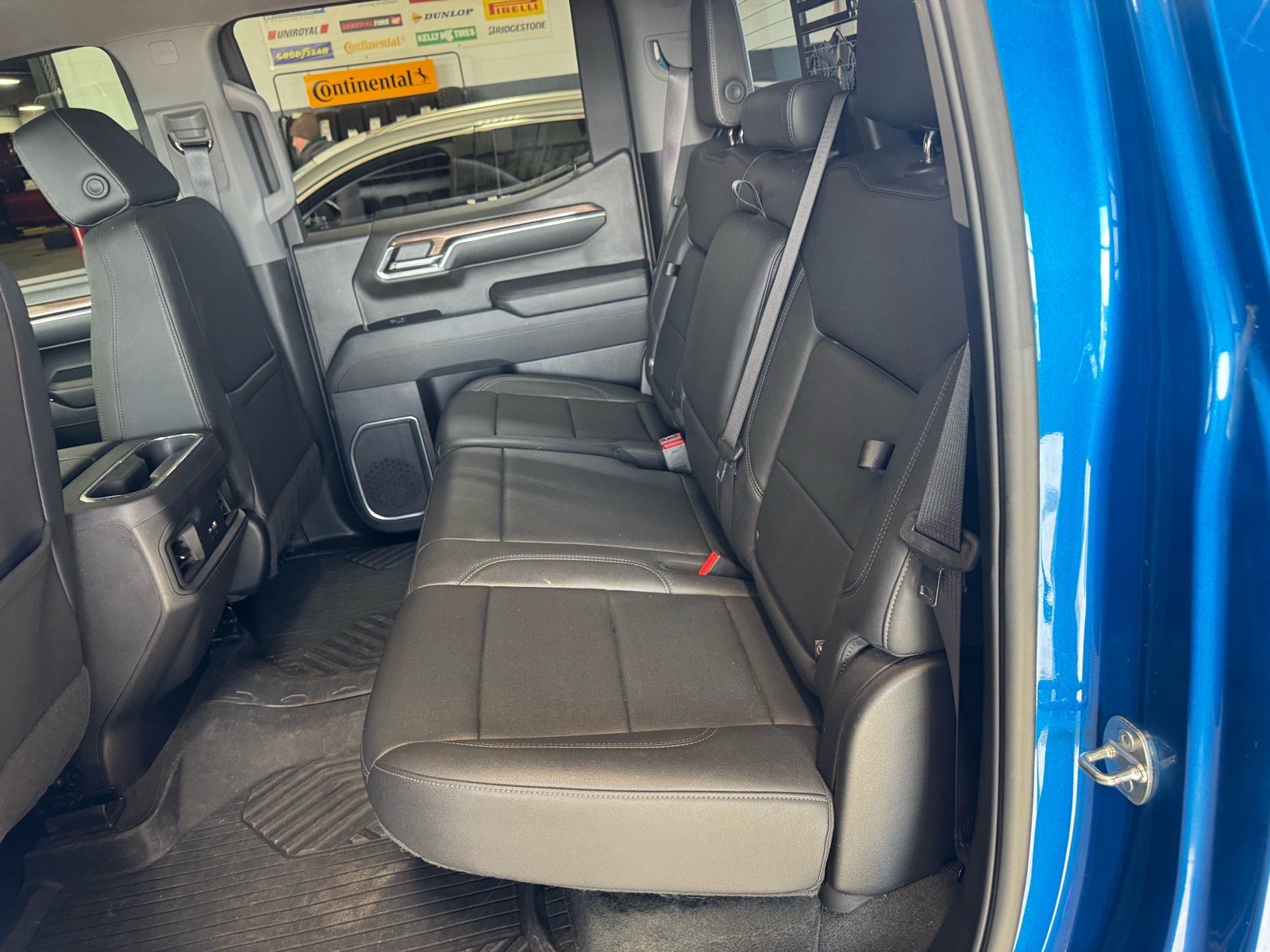 Used 2024 Chevrolet Silverado 1500 LT Trail Boss w/ LT Trail Boss Premium Package AWD/4WD image 10