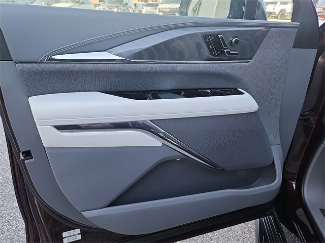 New 2025 Cadillac Escalade IQ Sport 1 w/ LPO, ONYX Package image 8