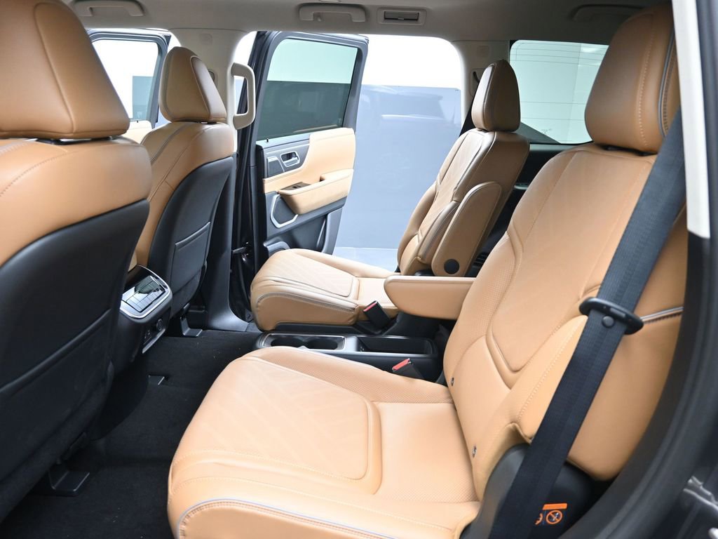 Used 2026 INFINITI QX80 Luxe w/ Cargo Package AWD/4WD image 10