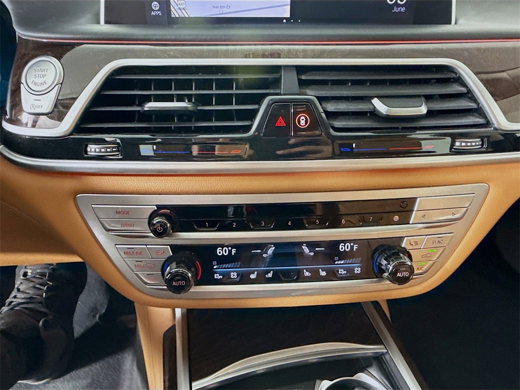 Used 2021 BMW 750i xDrive w/ Executive Package image 16