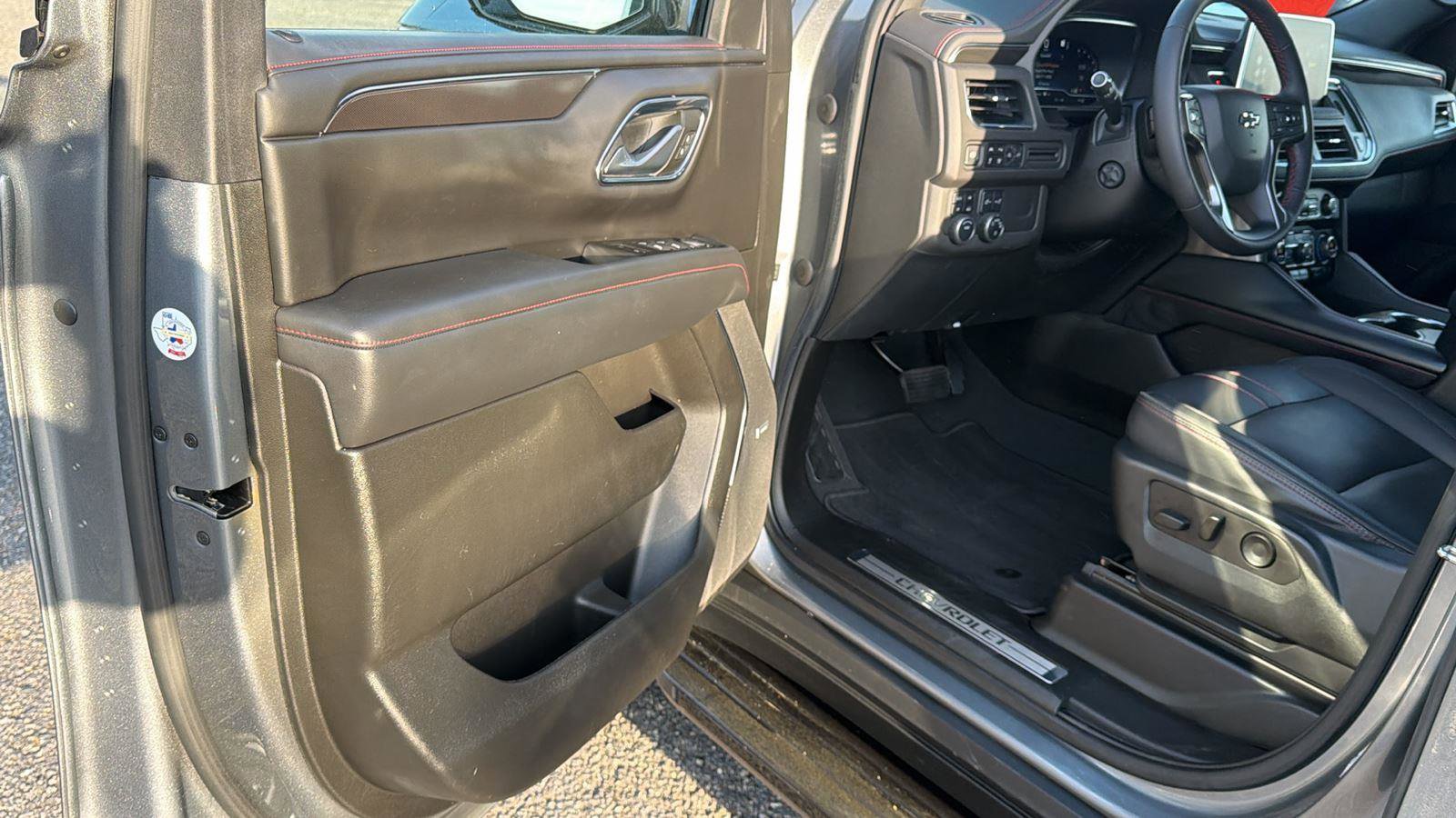 Certified 2022 Chevrolet Tahoe RST w/ Sport Performance Package image 11