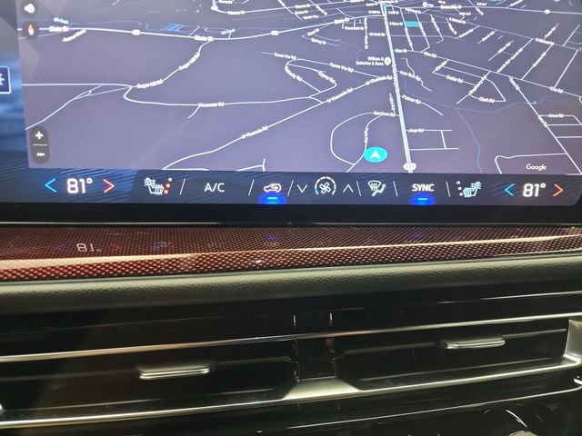 New 2026 Chevrolet Traverse Z71 w/ LPO, Floor Liner Package image 18