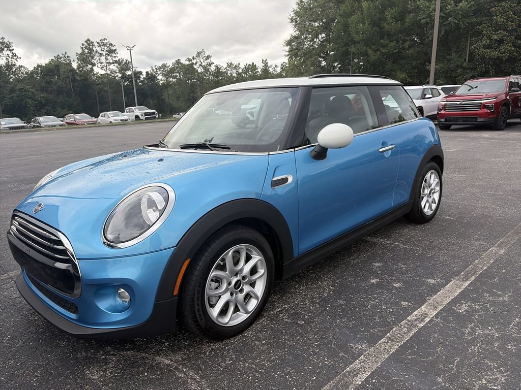 Used 2019 MINI Cooper 2-Door Hardtop FWD image 3