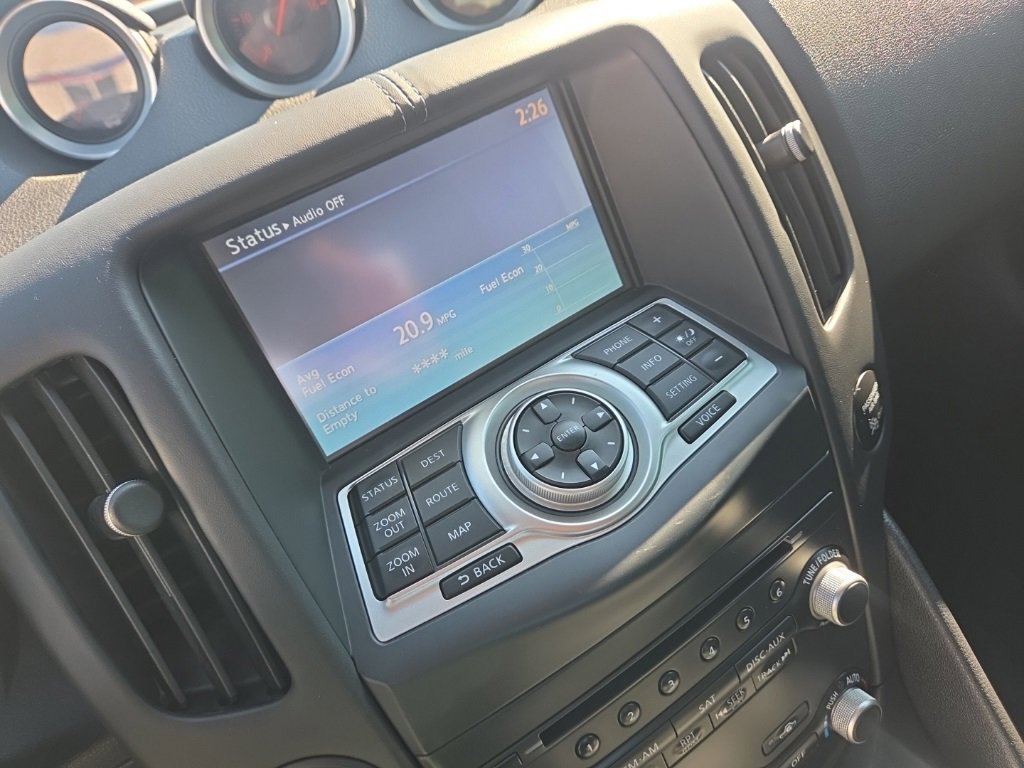 Used 2016 Nissan 370Z w/ Sport Package image 26