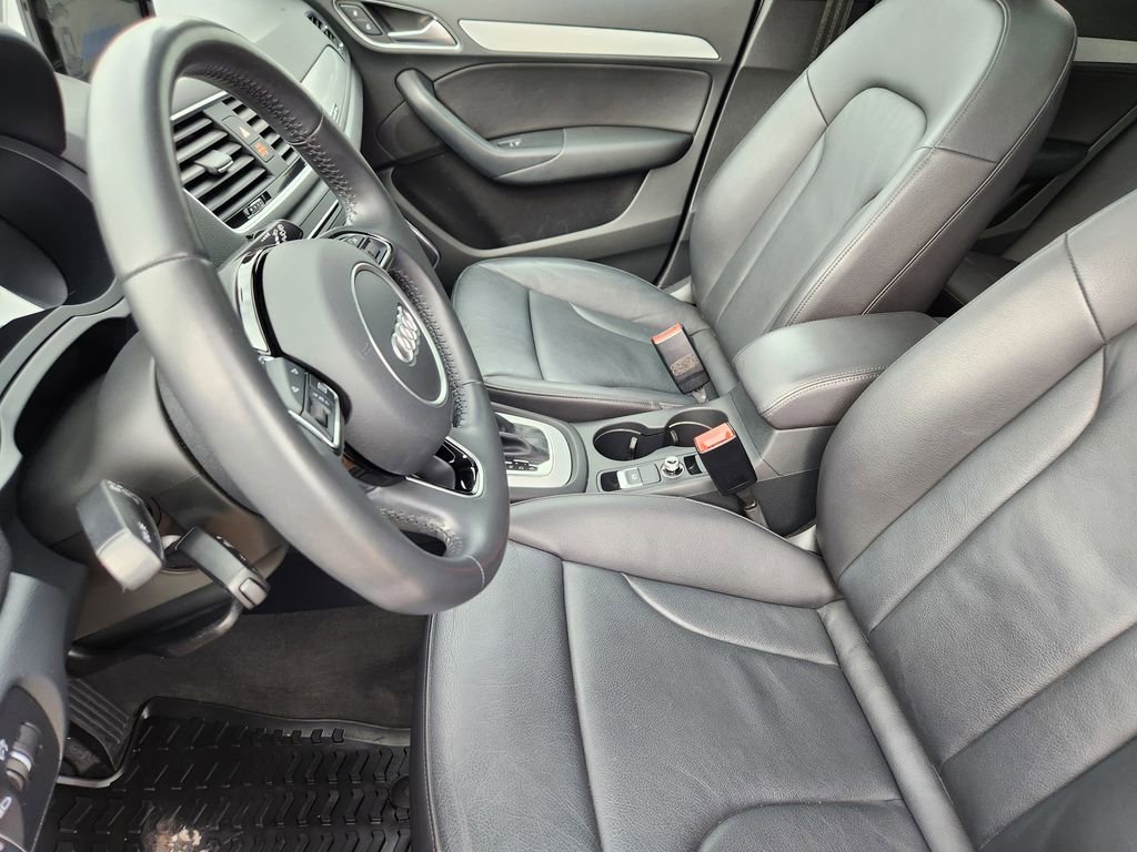 Used 2018 Audi Q3 2.0T Premium Plus w/ Premium Plus Package image 12