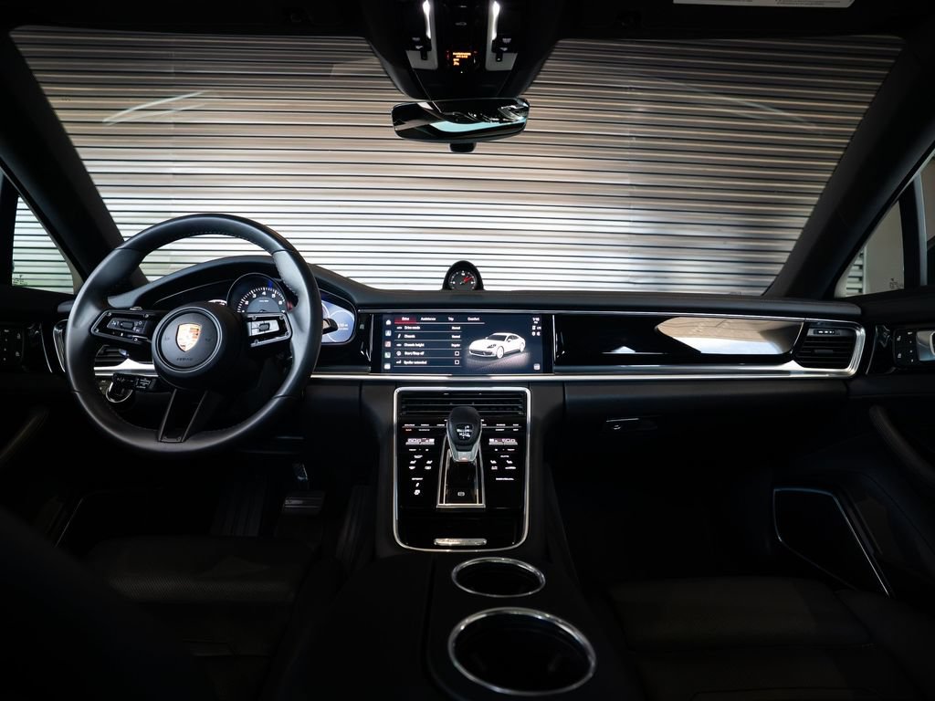 Certified 2023 Porsche Panamera image 25