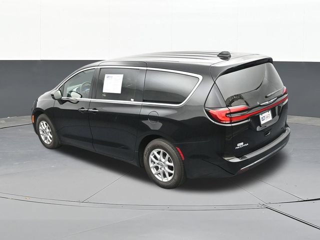 Used 2024 Chrysler Pacifica Touring FWD image 54