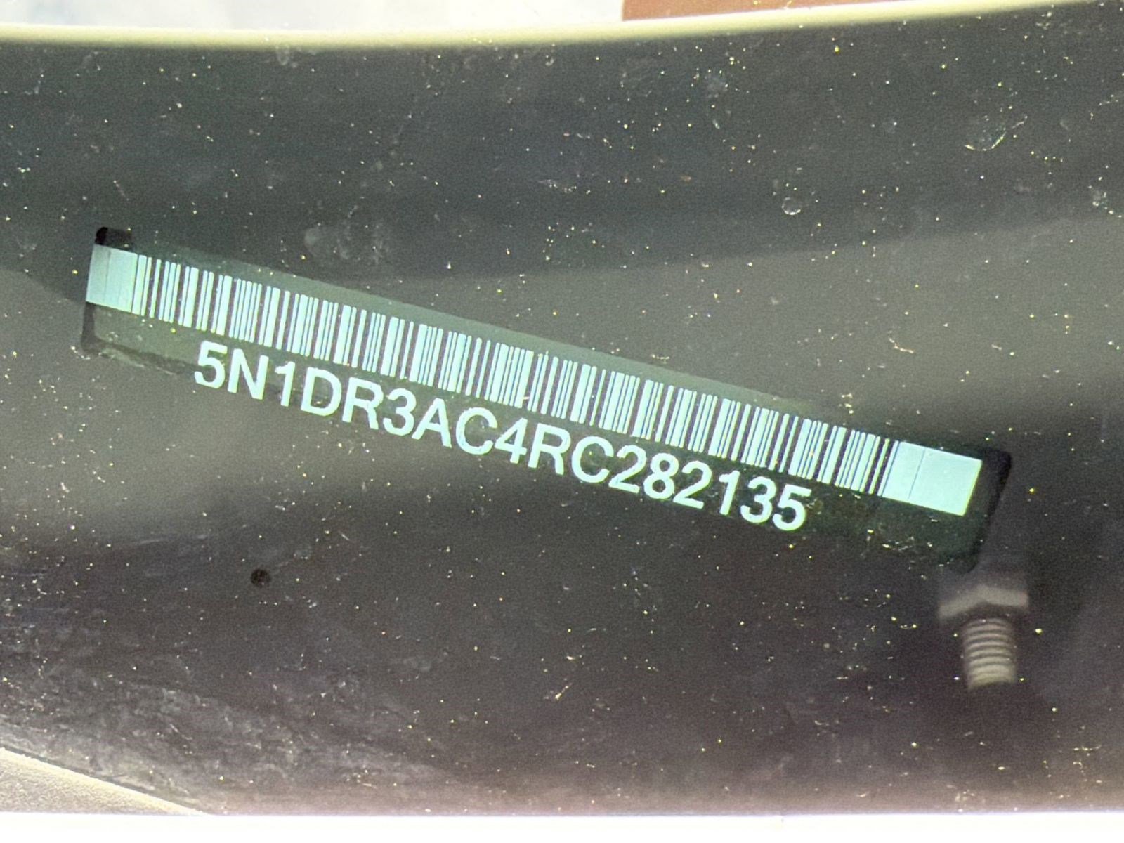 Used 2024 Nissan Pathfinder S image 20