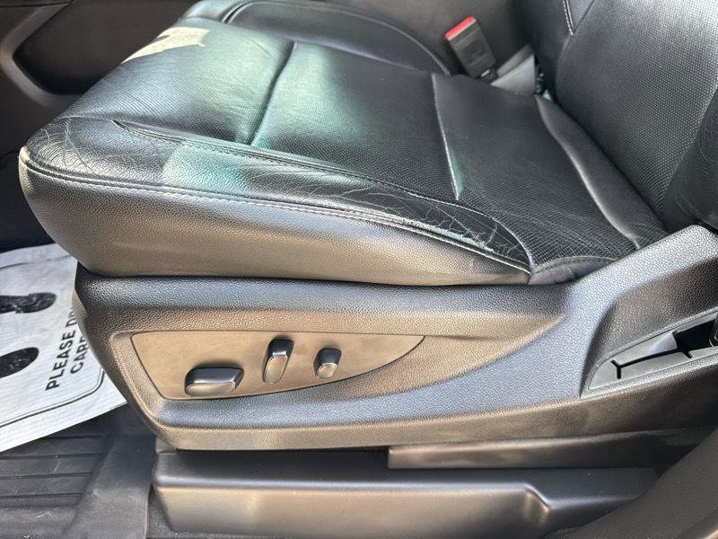 Used 2019 Chevrolet Suburban Premier RWD image 9