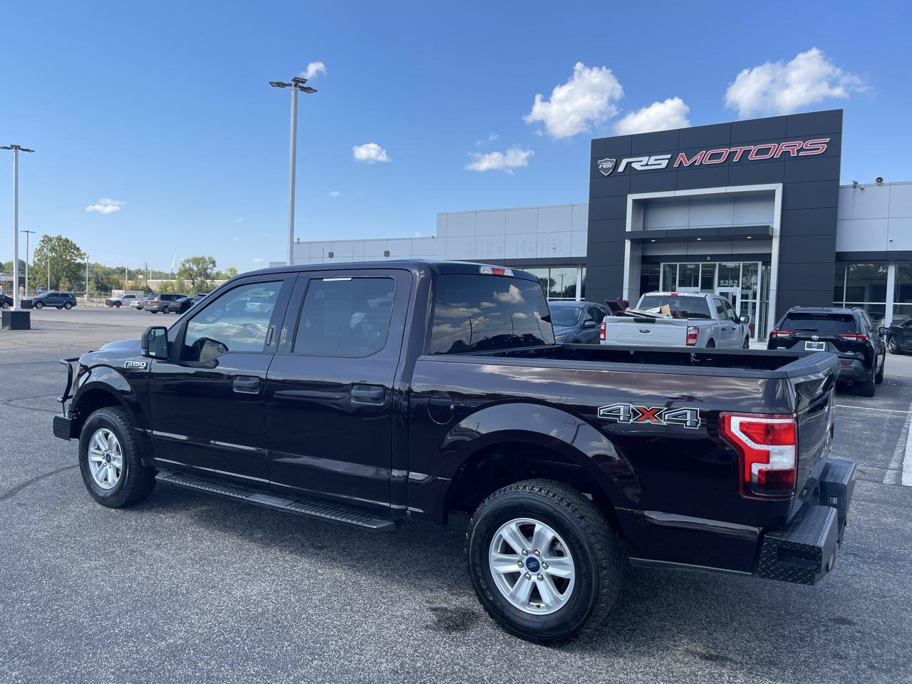 Used 2019 Ford F150 XLT w/ Equipment Group 301A Mid AWD/4WD image 3
