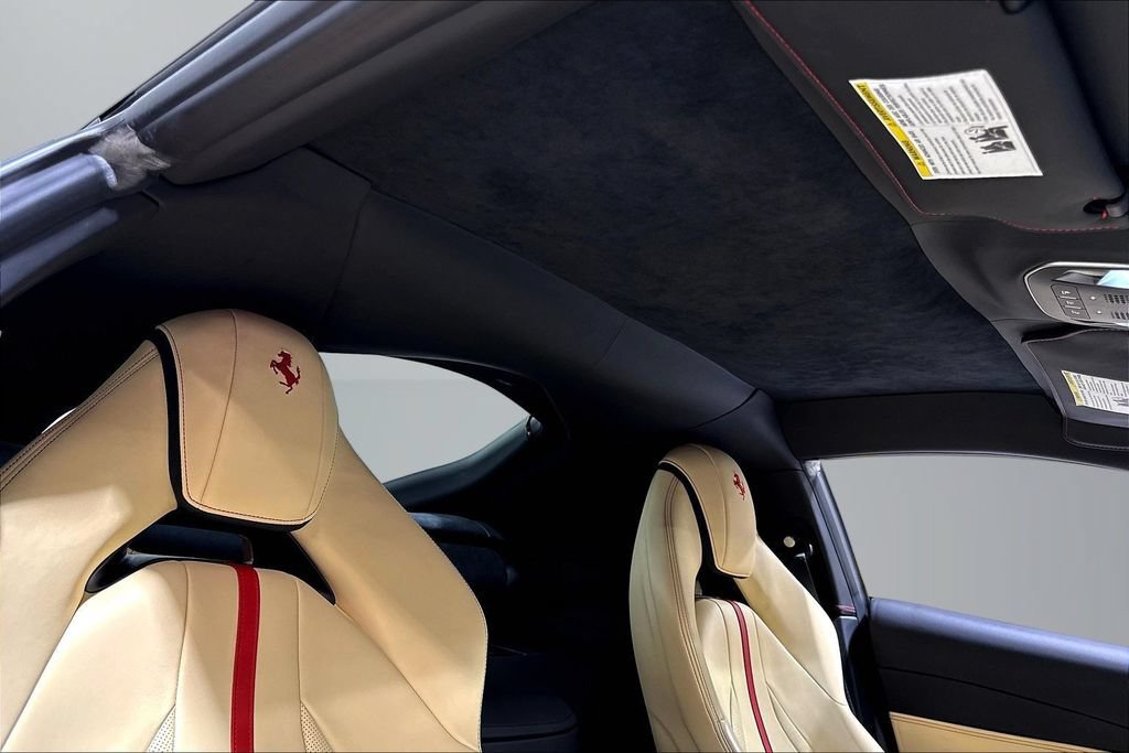 Used 2019 Ferrari 812 Superfast RWD image 22