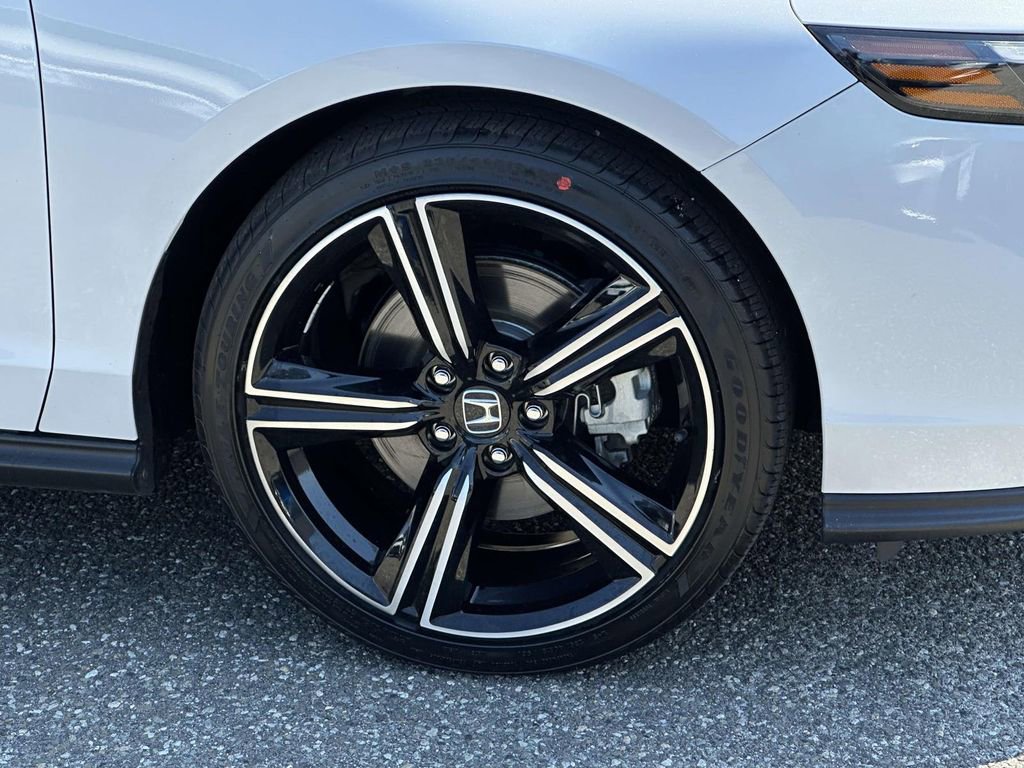 Certified 2023 Honda Accord Sport image 6