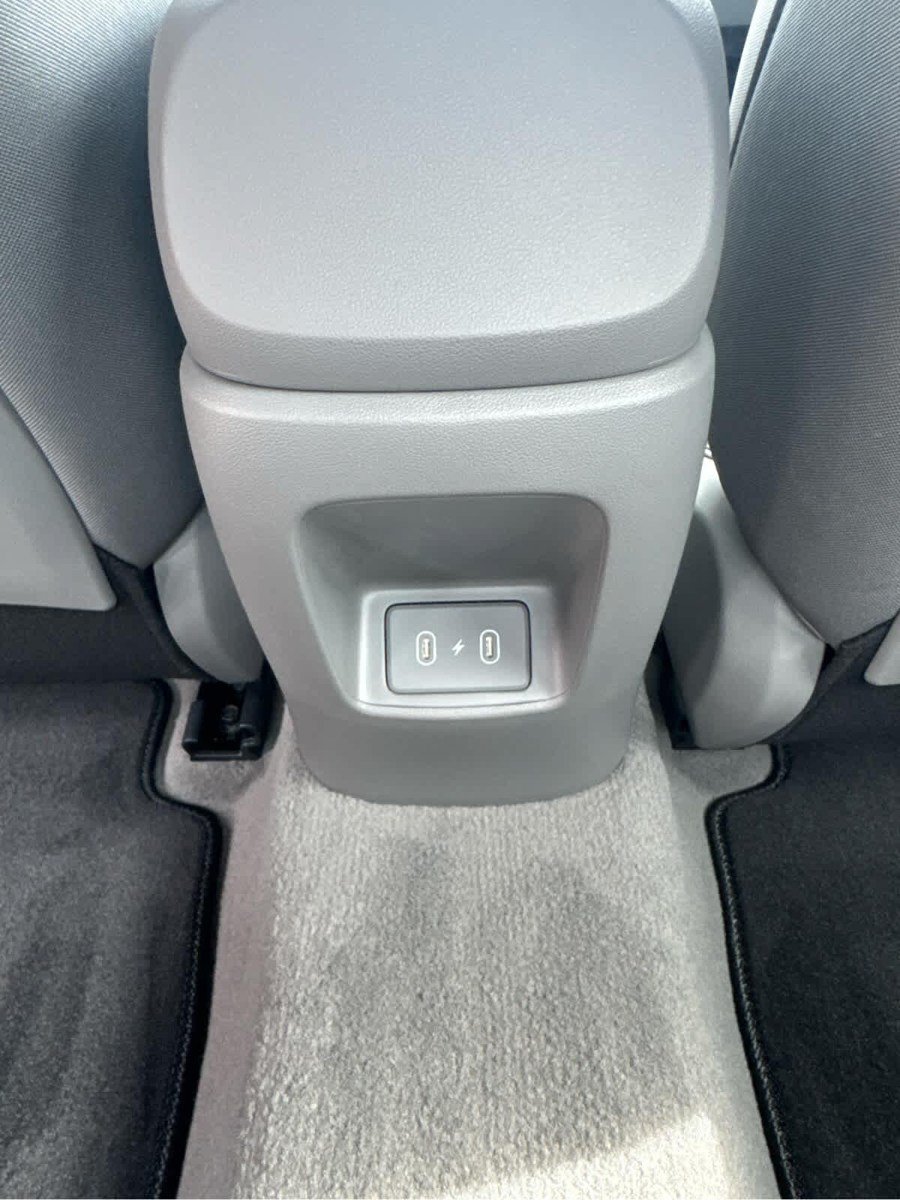 New 2026 Hyundai Elantra SE FWD image 42