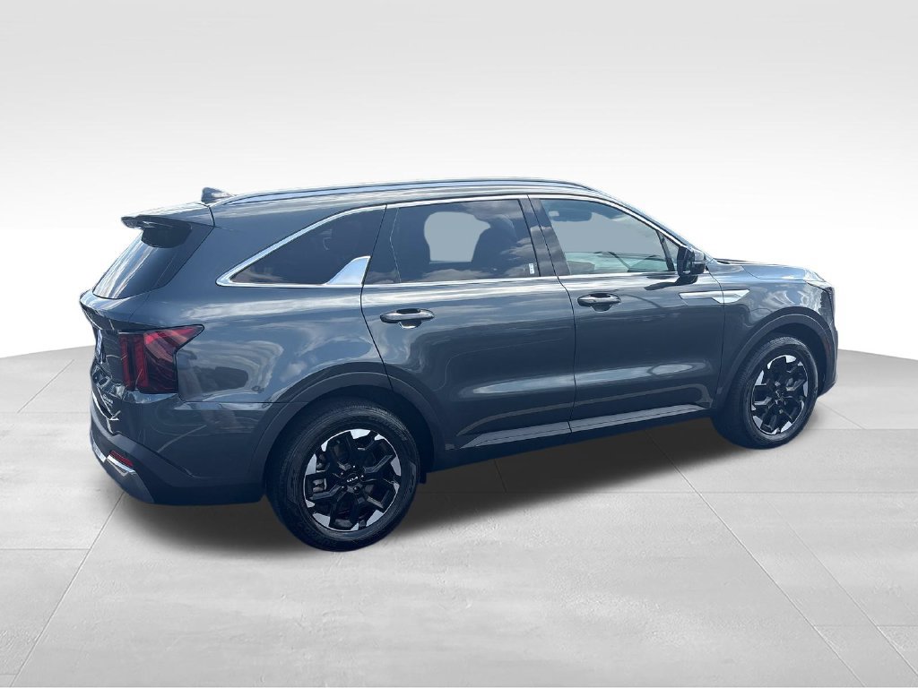 Used 2025 Kia Sorento S FWD image 5