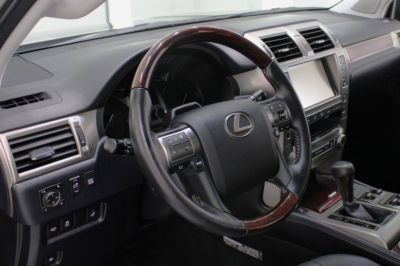 Used 2019 Lexus GX 460 Luxury AWD/4WD image 28