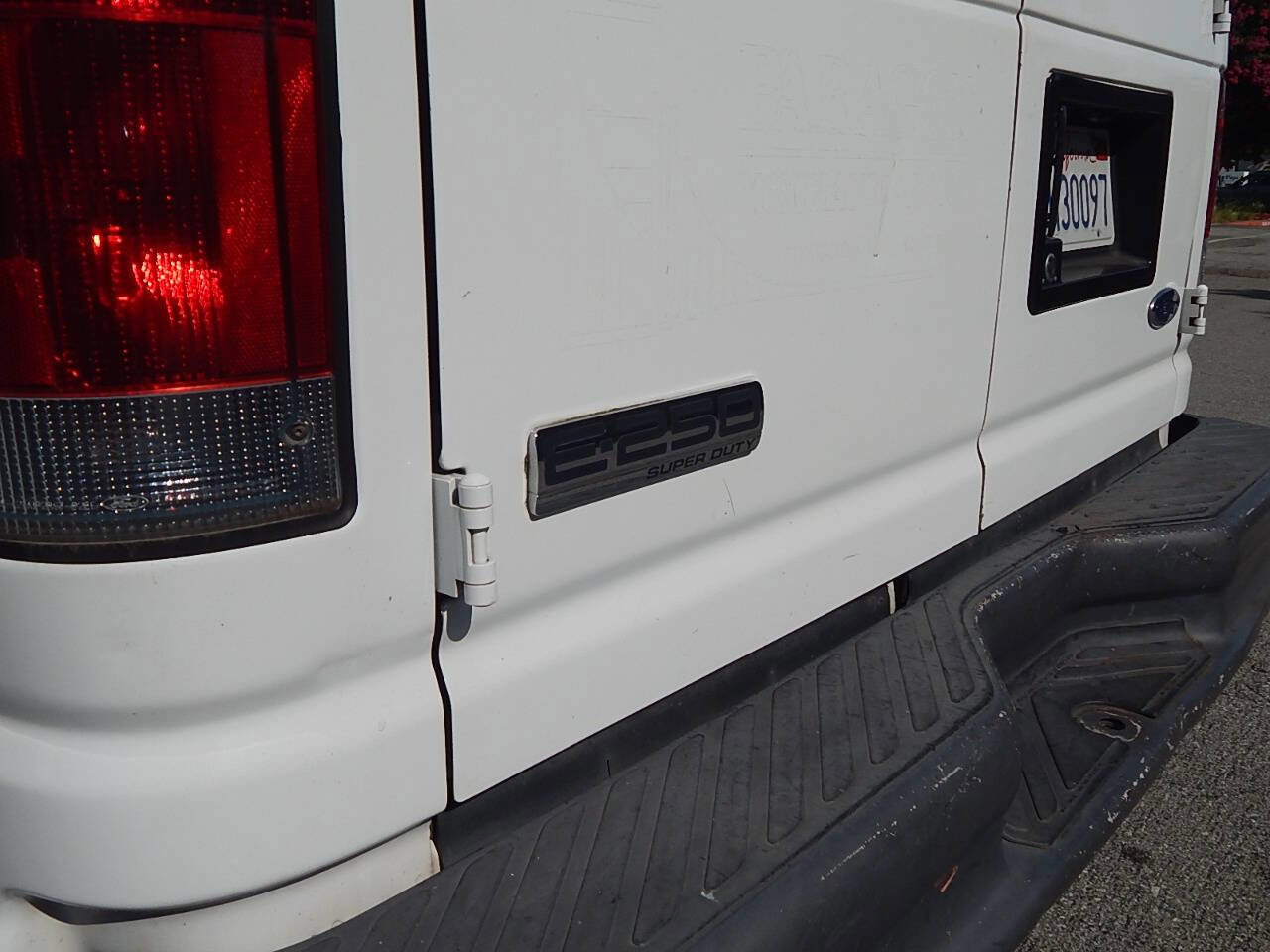 Used 2007 Ford E-250 and Econoline 250 RWD image 13
