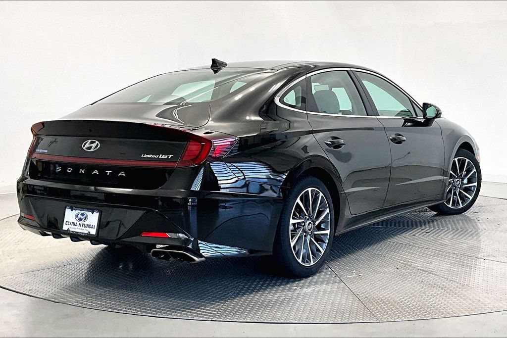 Used 2023 Hyundai Sonata Limited FWD image 2
