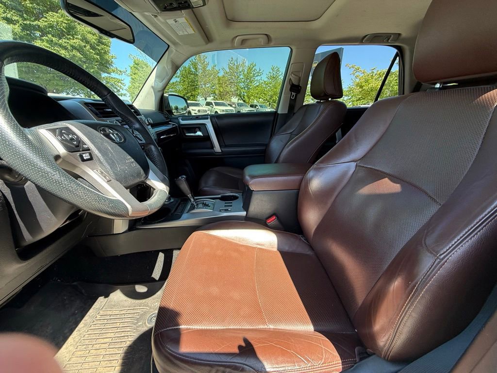Used 2017 Toyota 4Runner Limited AWD/4WD image 8
