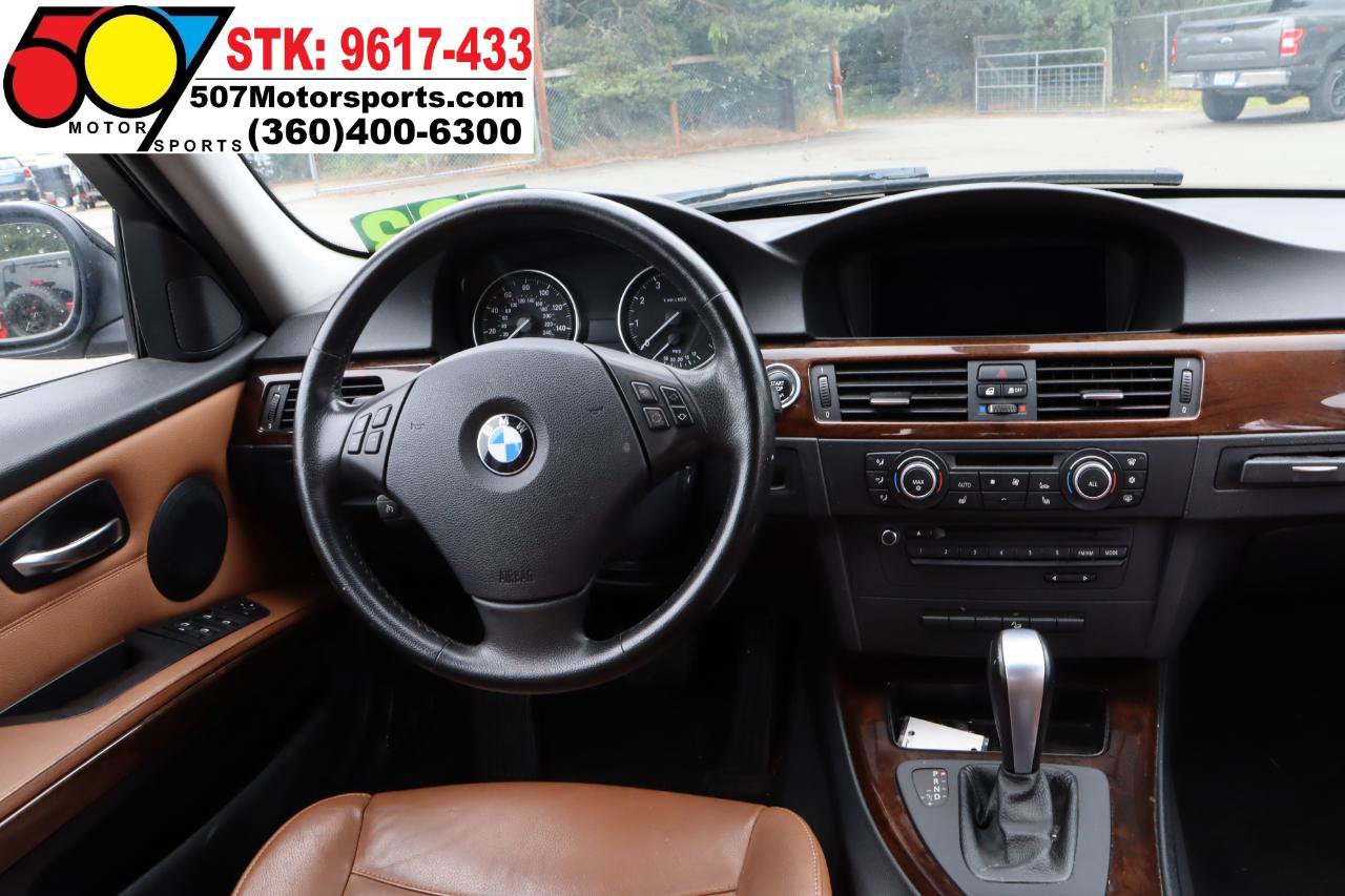 Used 2011 BMW 328i xDrive Sedan AWD/4WD image 15