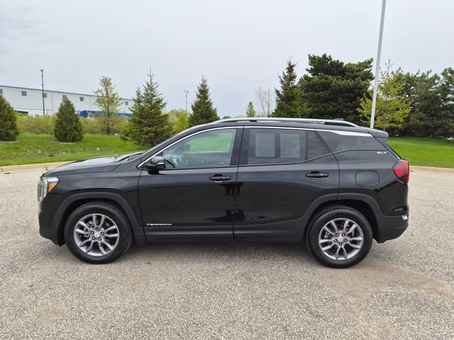 Used 2022 GMC Terrain SLT w/ Infotainment Package II AWD/4WD image 8