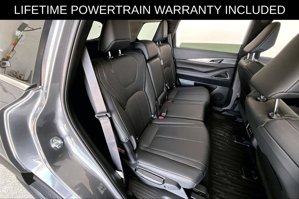 New 2027 INFINITI QX60 Luxe w/ Cargo Package FWD image 9