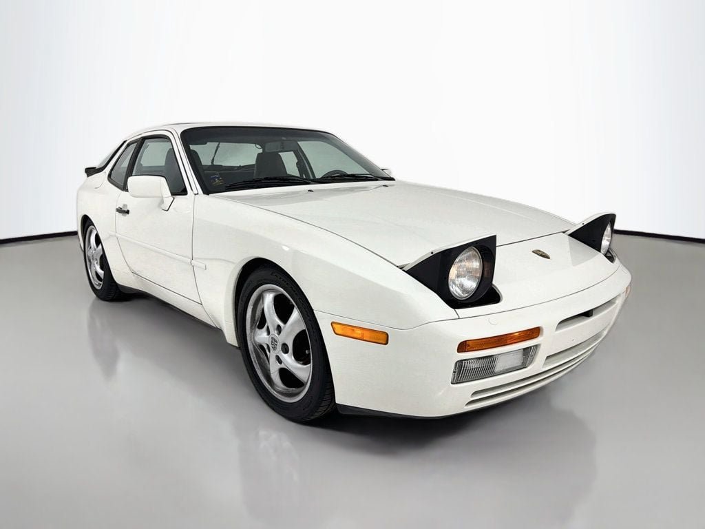 Used 1988 Porsche 944 Turbo RWD image 11