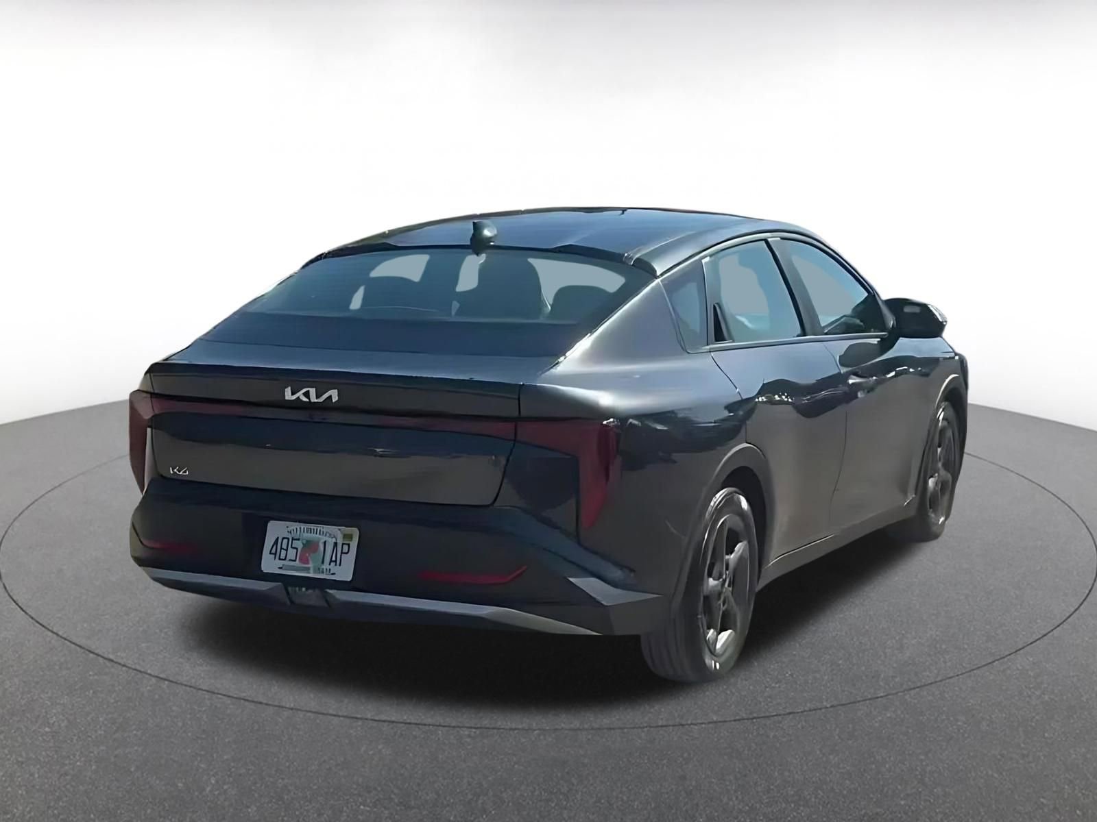 Used 2025 Kia K4 LXS image 12