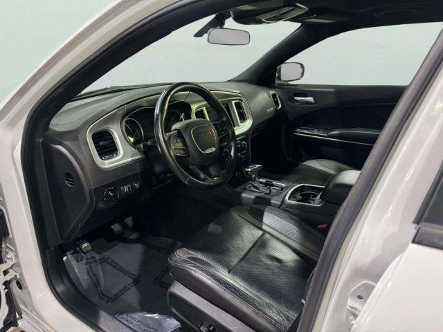 Used 2020 Dodge Charger SXT w/ Leather Interior Group RWD image 12